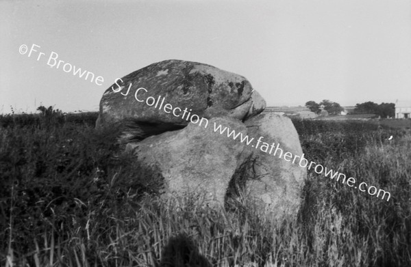 CROMLACH TO NORTH OF KILKEEL TOWN ABOUT 200 YARDS TO CO.OF NEWCASTLE ROAD, UP AMOUNG OPPOSITE LAST HOUSE OF TOWN